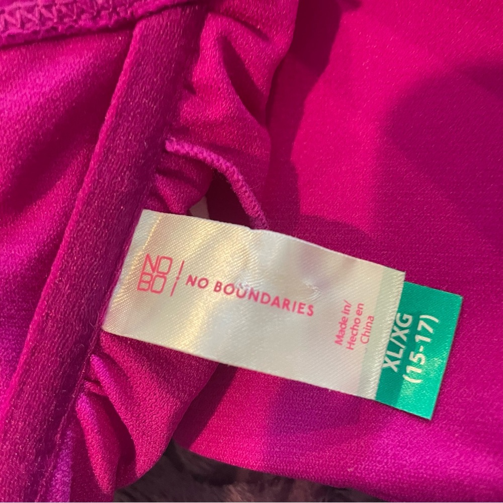 No Boundaries, Raspberry Bikini Top XL - Picture 4 of 4